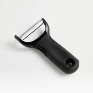Photo of the OXO Goodgrips Y-peeler—an example of a well-known universally-designed product.