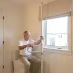 1.5 uPole with PivotBar Bath and shower Safety Context